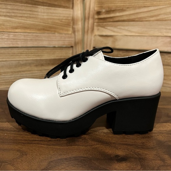 WOMEN'S ANKLE BOOTIES (UNLOCKS-S) - Picture 2 of 5